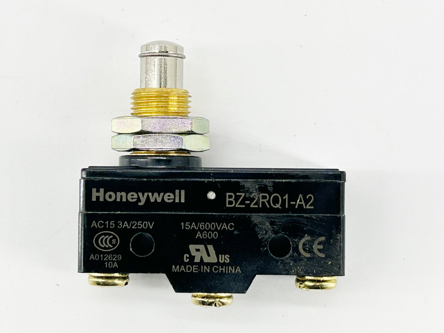 New Lot of 3 Honeywell BZ-2RQ1-A2 Microswitch 15A 480V Top Plunger SPDT- No Box