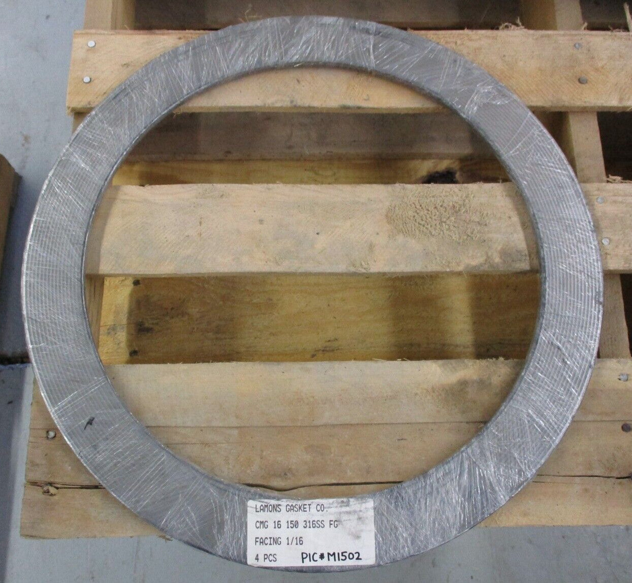 LAMONS CMG 16" Class 150 316SS Corrugated Metal Flexible Ring Gasket 1/16" Thick