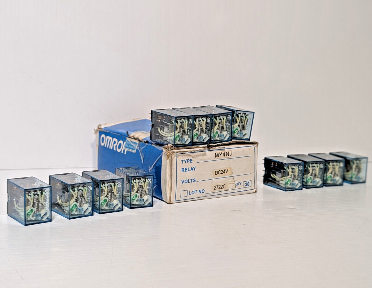 Lot of 12: Omron MY4NJ General Purpose Relays, Switches, 5 A, 24VDC, Plug Pin