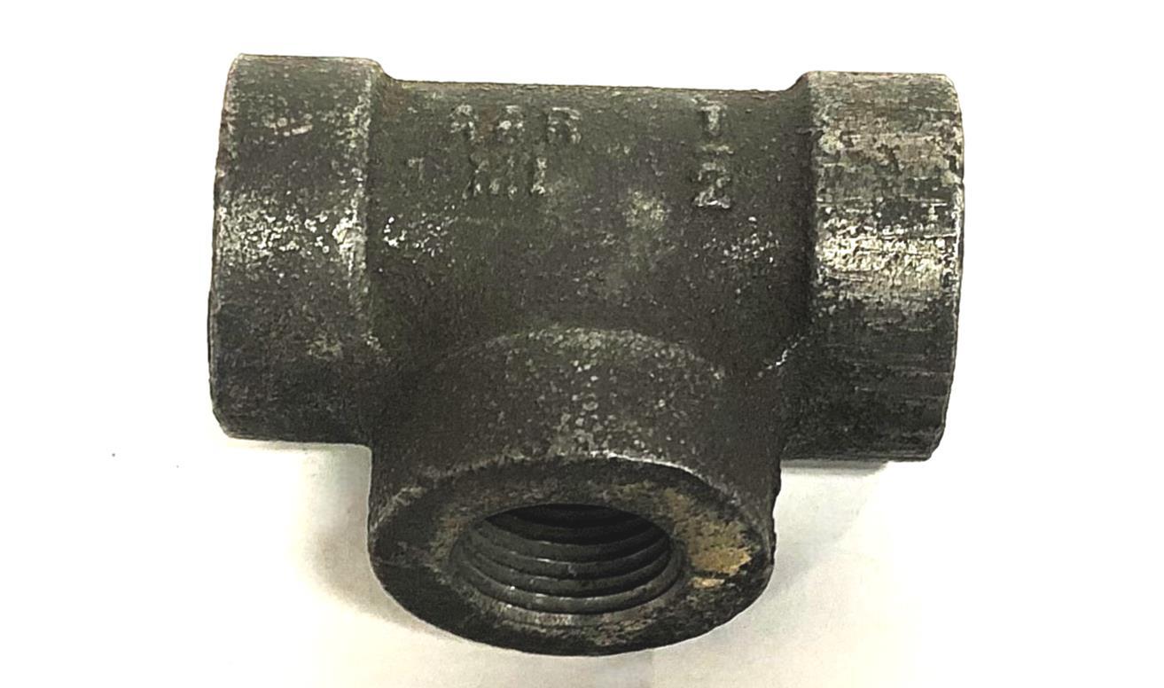 Unbranded G.300WSP 2000WOG Valve Reduction Tee Malleable Iron AAR1/2 NOS