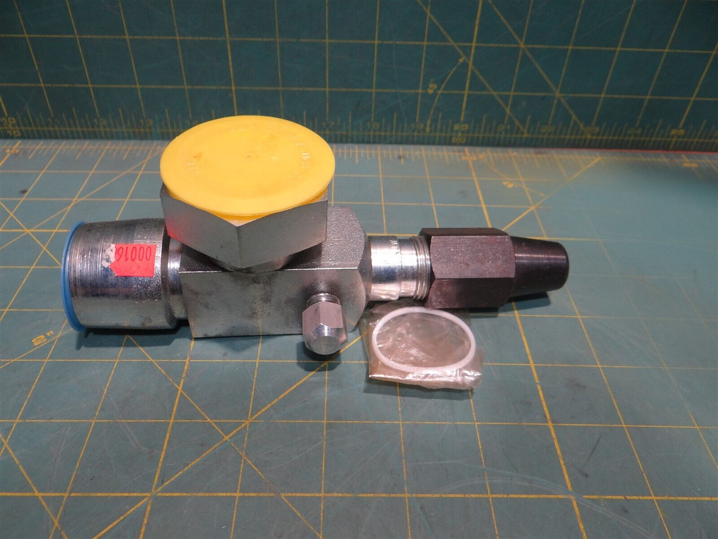 United Refrigeration Female Rotolock Thread Refrig Shut-Off Valve, P/N 134RX138S