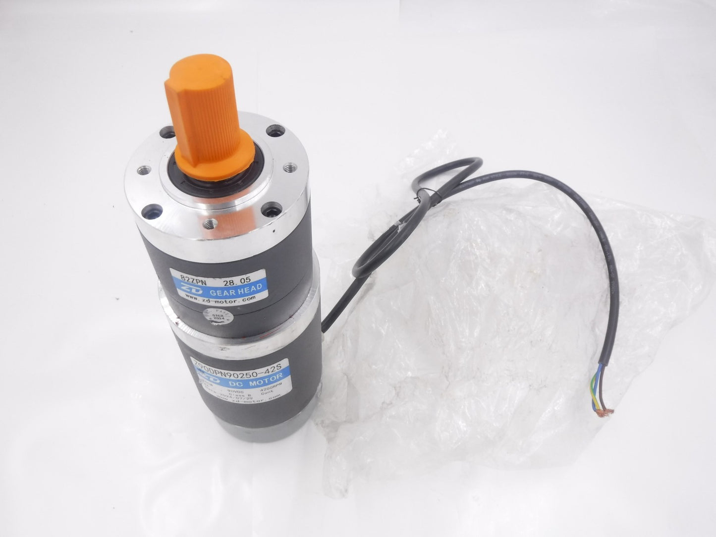 ZD 4AMP 250W 90VDC 4A 4200RPM Class B DC Motor & Gear Head Z90DPN90250-42S