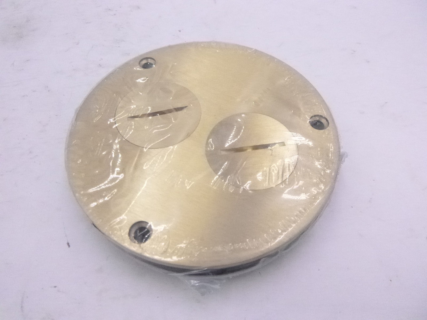 Enerlites 975501-C Brass 4″ Diameter Flush Round Cover Plate