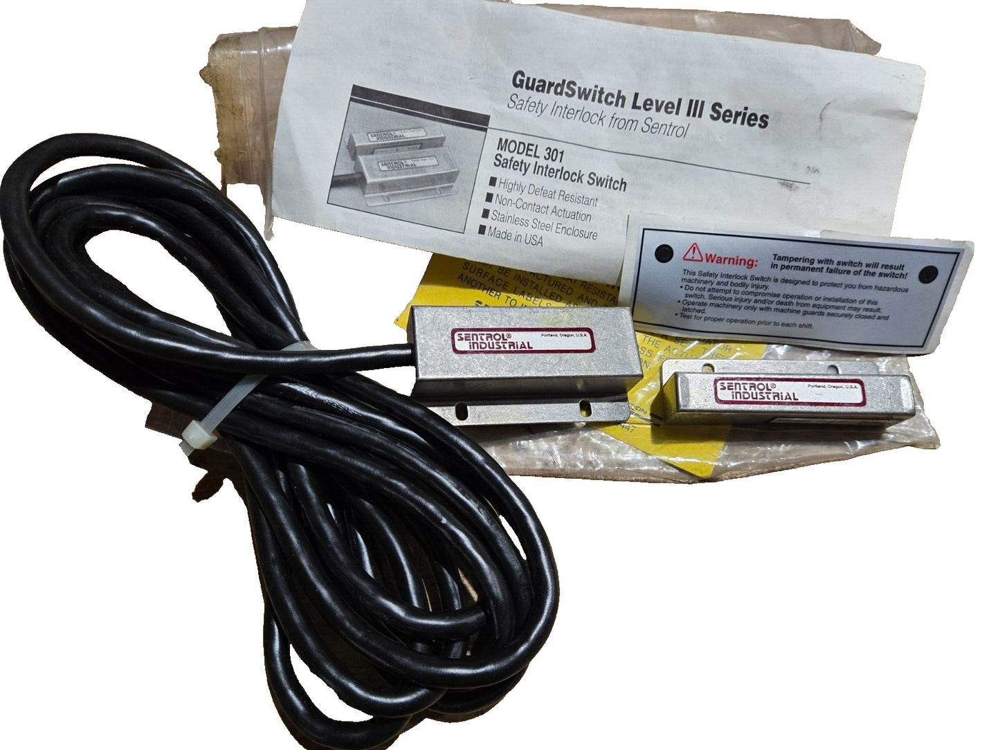 Sentrol Industrial 301-CT-12K Magnetic Safety Guard Switch Interlock NEW NOS