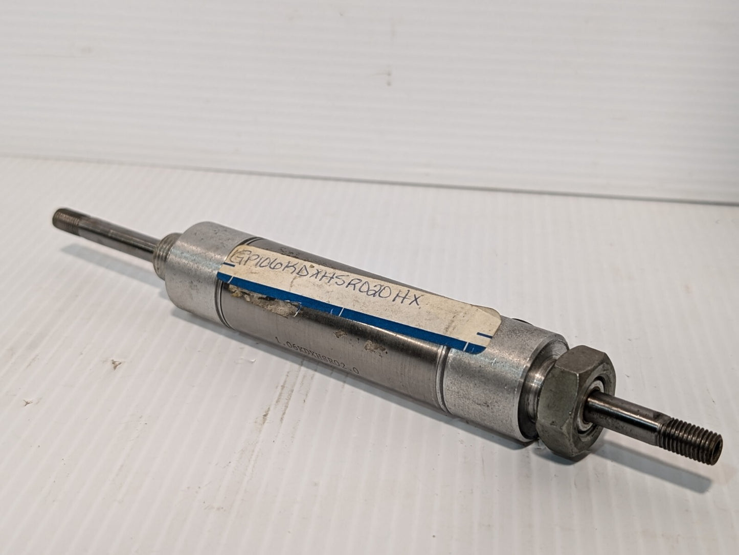 Parker 1.06KDXHSR02.0 Double-Acting Double-Ended Hollow Rod Pneumatic Cylinder