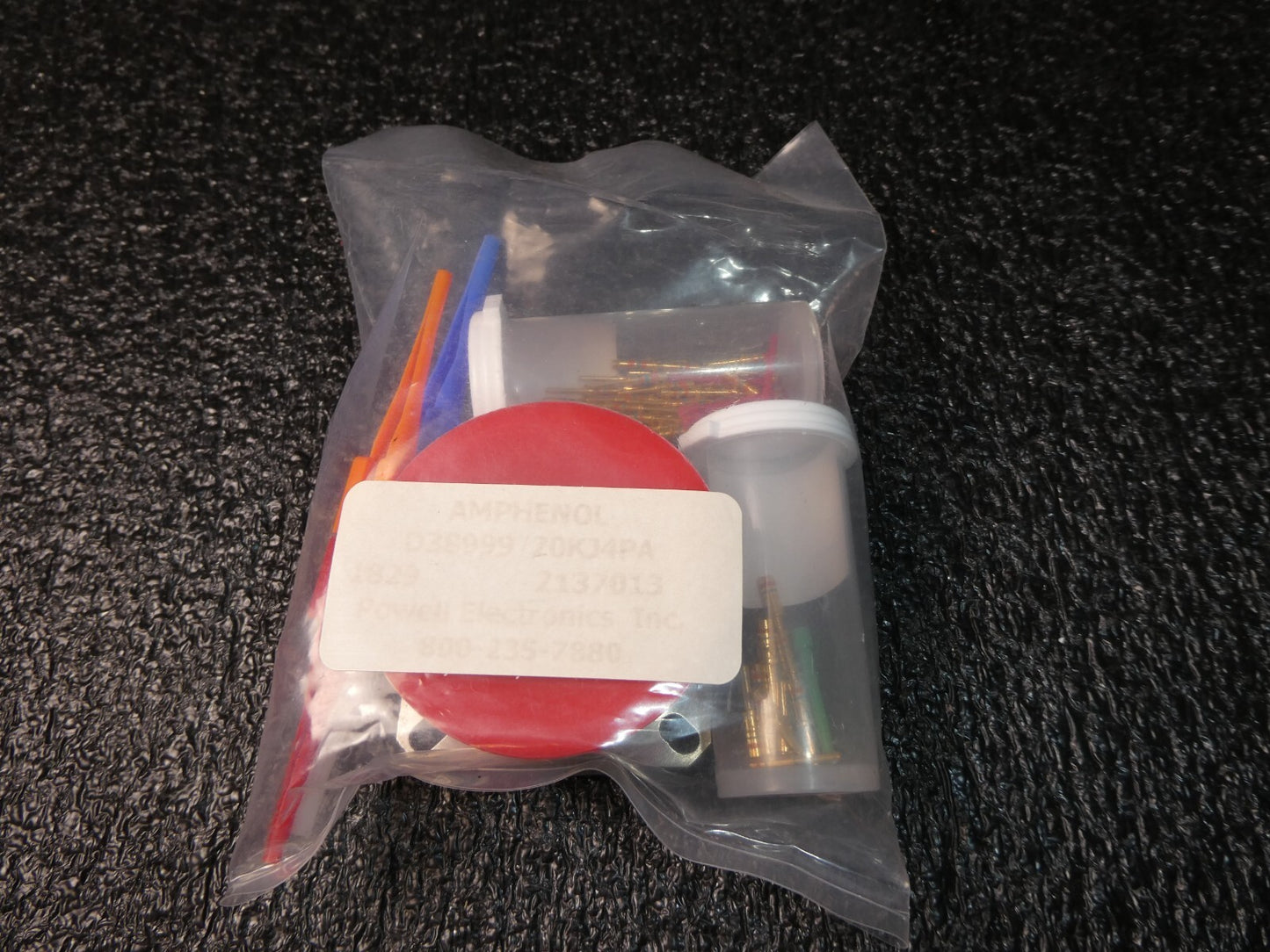 Amphenol D38999/20K34PA Circular 43 POS Crimp ST Wall Mount 43 Terminal 1 Port