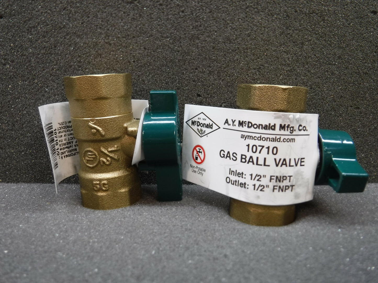 A.Y. McDonald Mfg. Co, 10710, Inlet/Outlet 1/2", Gas Ball Valve ** Lot of 2 **