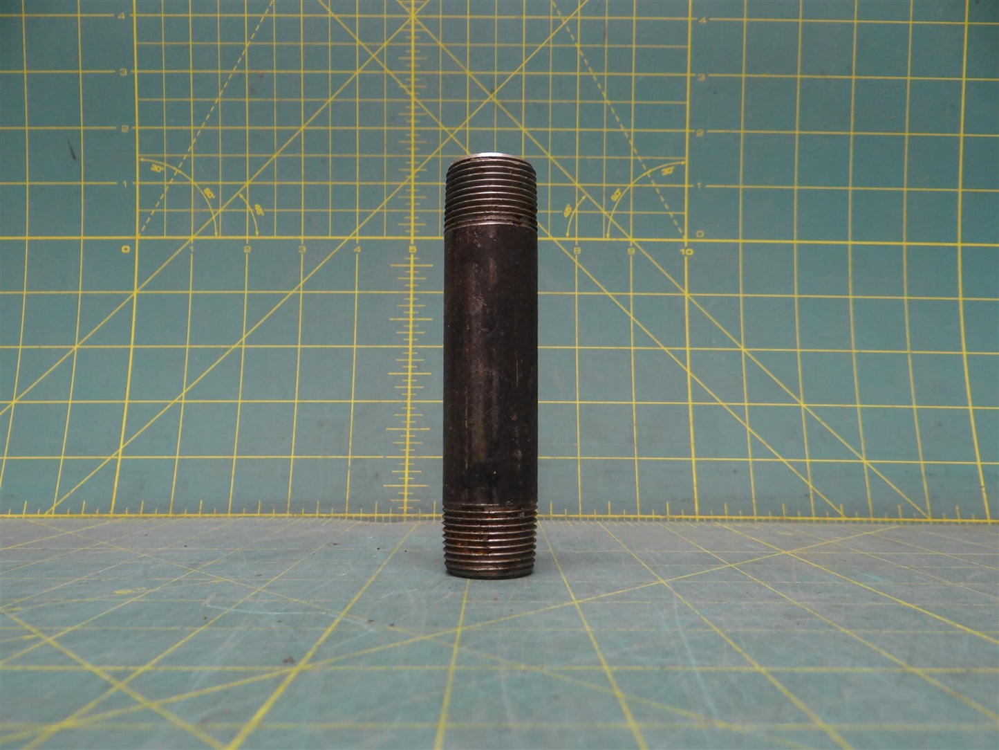 1" x 4 1/2" Pipe Fitting Nipple MNPT Steel Tapered Threaded Schedule 40 Welded