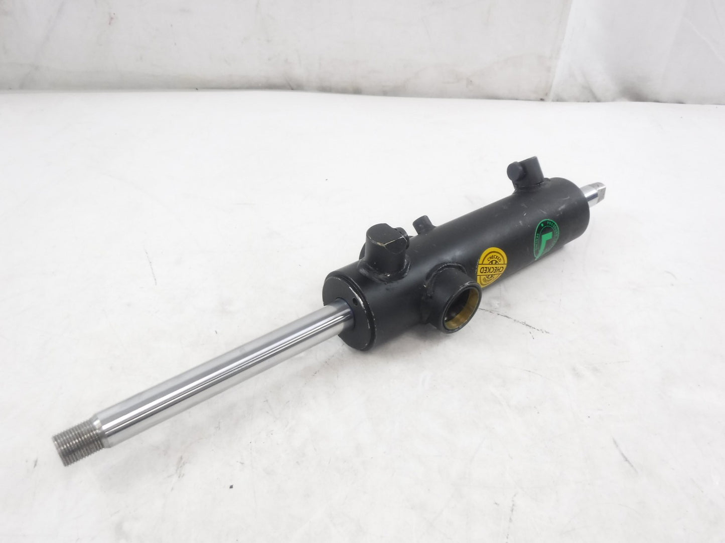 2WD Power Steering Cylinder HH533279 For International 1066 1466 1468 SEE DES