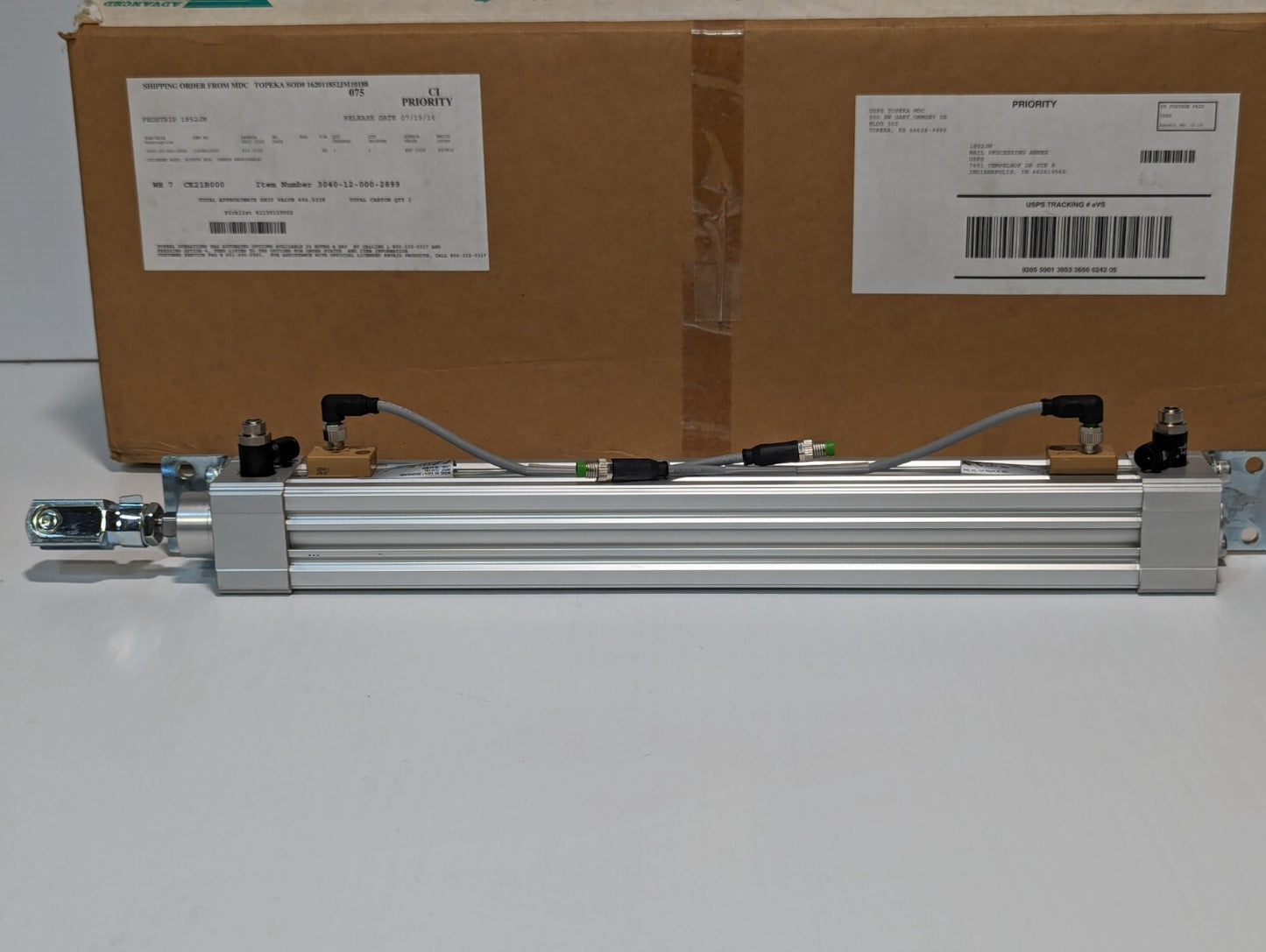 phd CVAS6V 32 x 320 -DB1, 5-F22-M Pneumatic Cylinder Assy Rotate Box 165K015G0