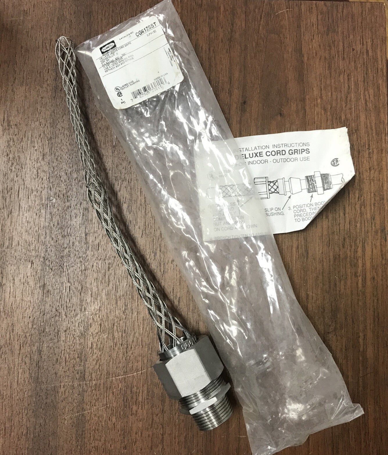 HUBBELL KELLEMS DELUXE CORD GRIP CG612SST / CG612SST BRAND NEW