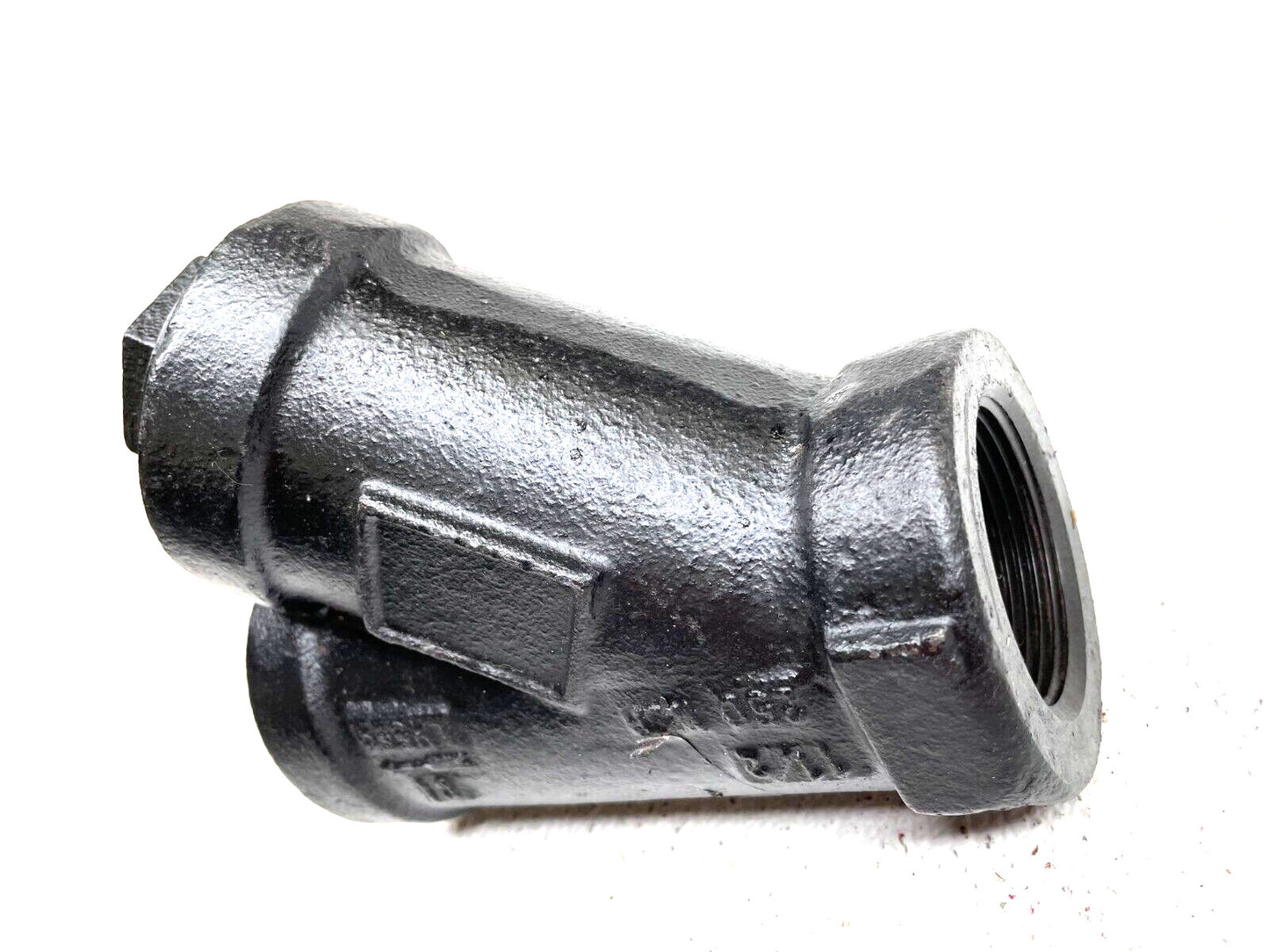 Cast Iron Y Strainer 1-1/2" NPT / 250 Psi SWP / 20-Mesh Screen / 3/4" Blow-off