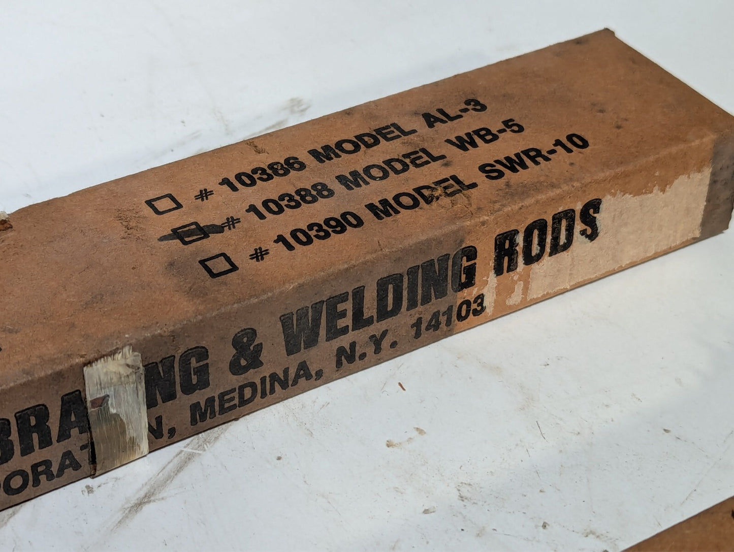 Bernzomatic® 10388 WB5 Bronze Flux Coated Brazing/Welding Rod 6 Pack