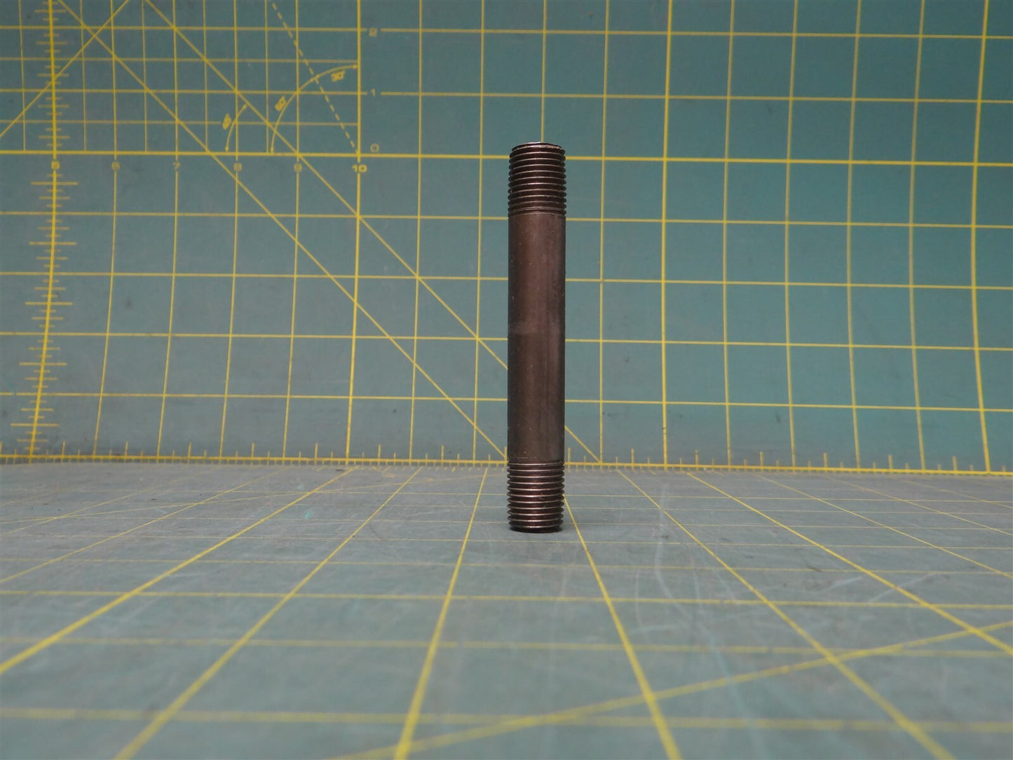 1/4" x 3 1/2" Pipe Fitting Nipple Male NPT Steel Tapered Threaded Sch 80 Welded