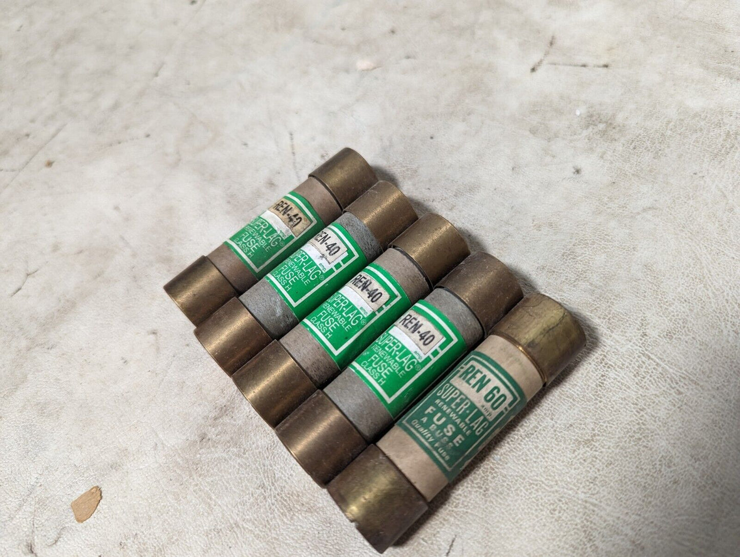 Lot of 5 Bussmann REN Super-Lag renewable fuses, 4x REN-40, 1x REN-60, 250VAC