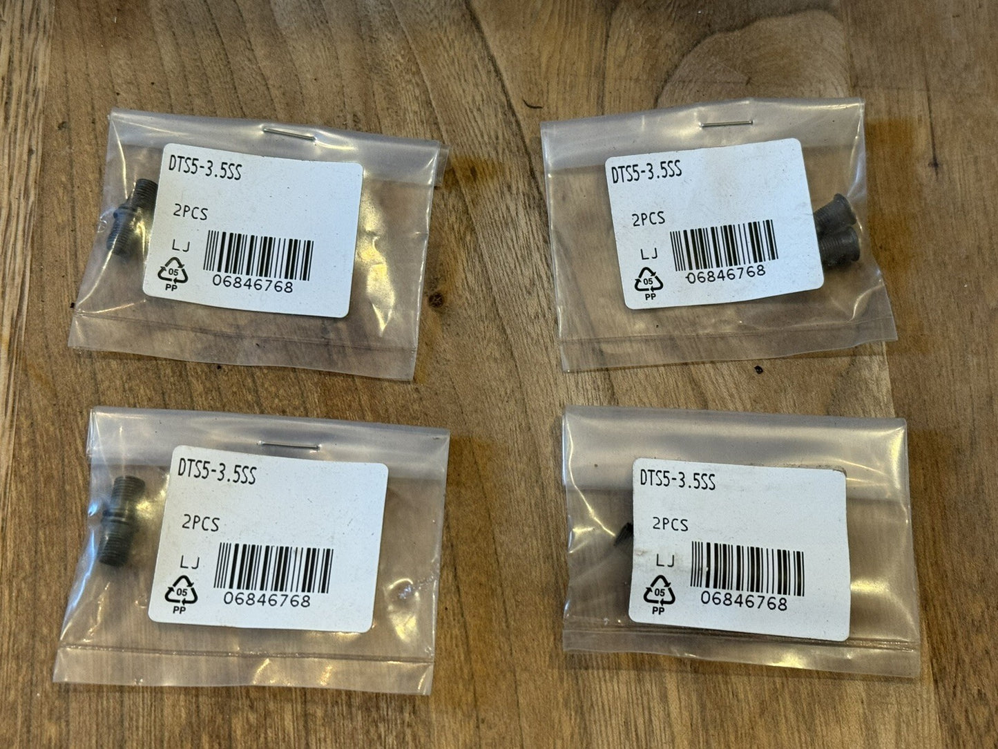 DTS5-3.5SS TUNGALOY SHIM SCREW 6846768 Lot of 8