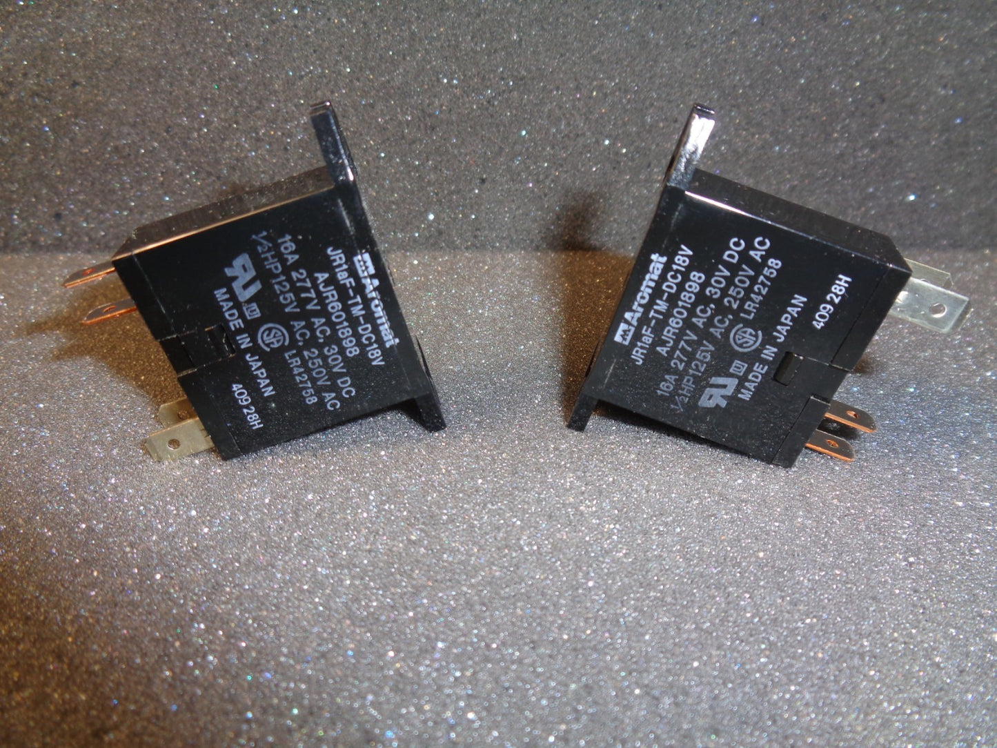 AROMAT JR1AF-TM-DC18V SPST-NO (1 Form A) 24VDC Coil Chassis Mount Lot of 2