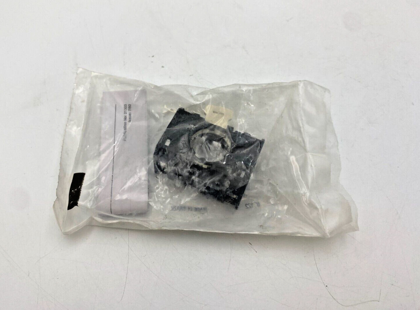 Cutler-Hammer E22BA12 Double Falp Contact Block Holder Five Way Mounting Adapter