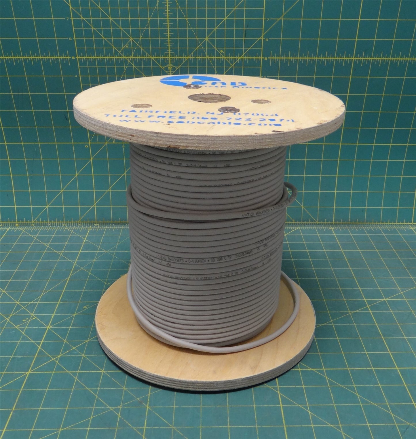 (209 ft 10 in) SAB SD 200 C TP 22AWG Polyurethane Shielded 2-Pair Twisted Cable