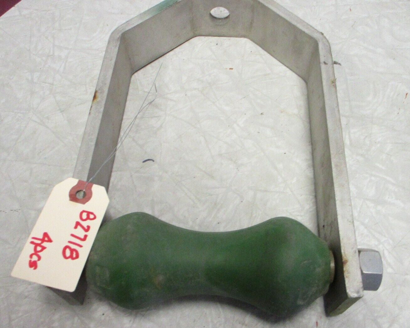 B-LINE B3110-NM-5-SS4 5" Adjustable Stainless Pipe Hanger w/ Non-Metallic Roll