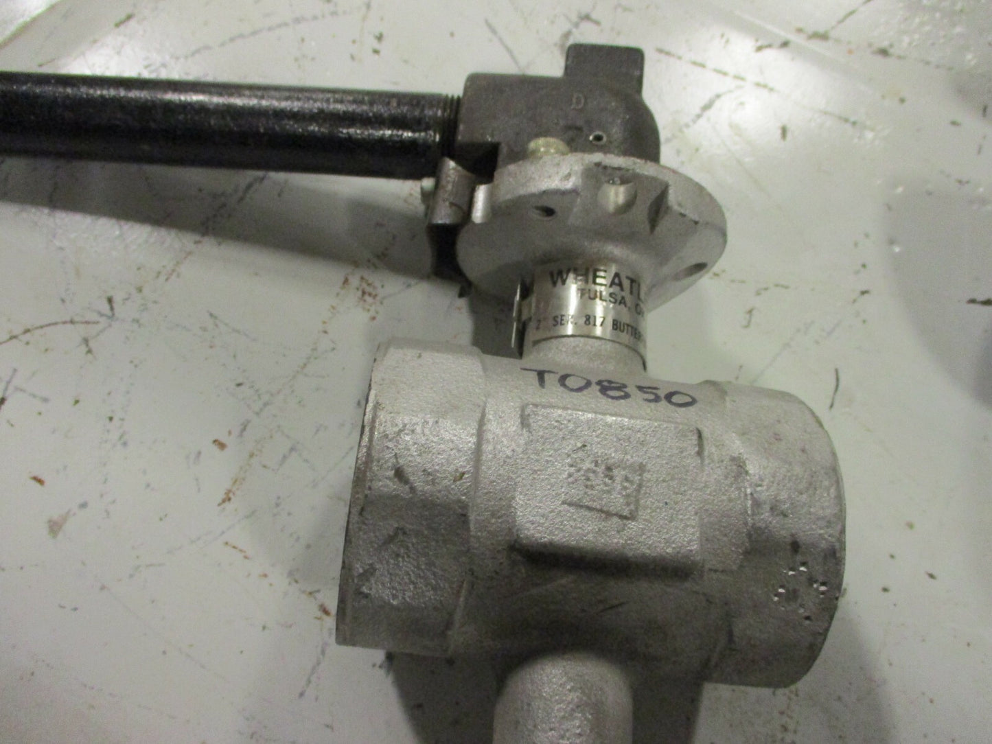 2" 175 PSI CWP Threaded Butterfly Valve w/ Lever Operator WHEATLEY Ser. 817