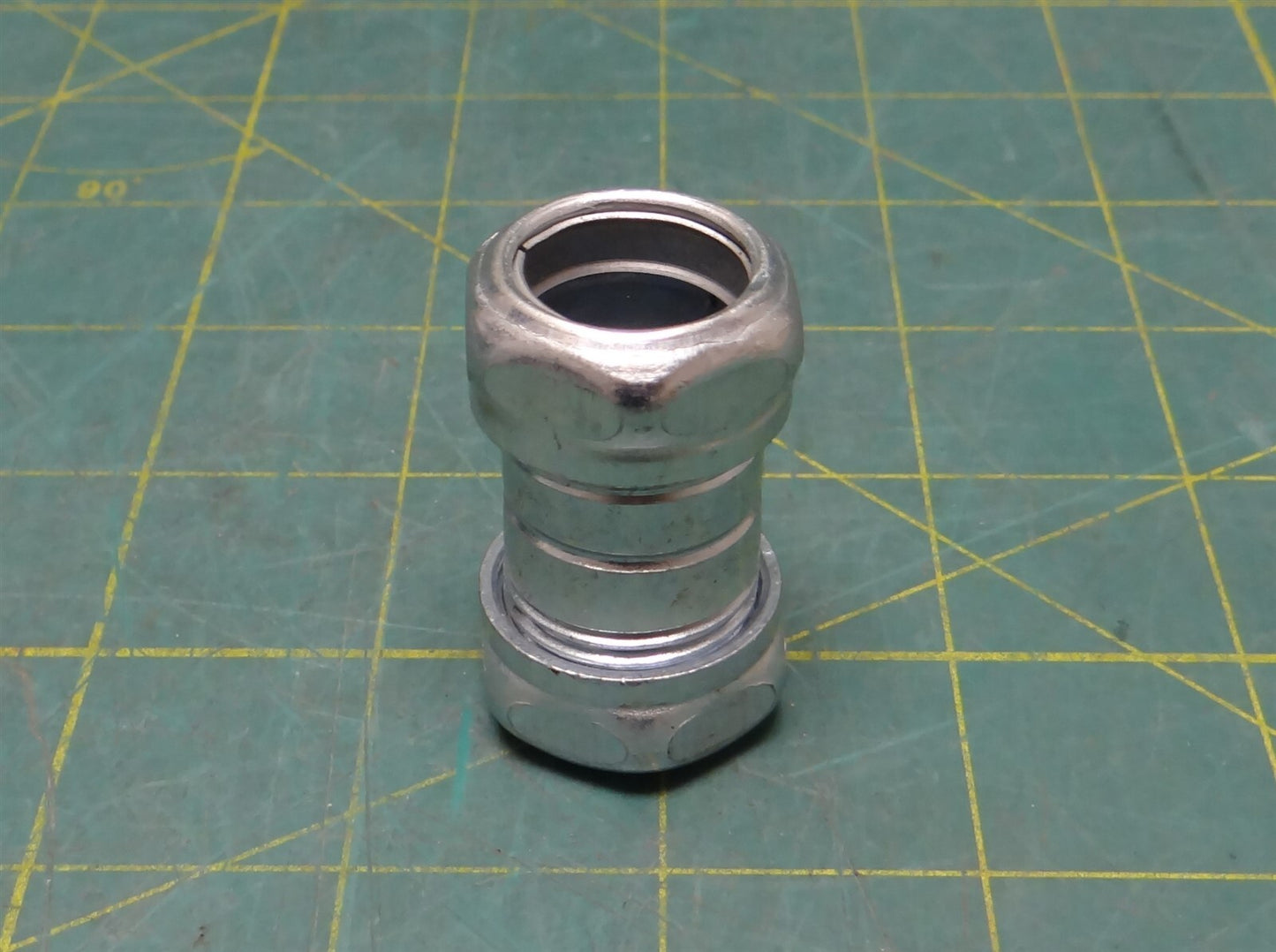 1/2" Thin Wall EMT Conduit Compression Coupling, Zinc Plated Steel, 1.75" Length