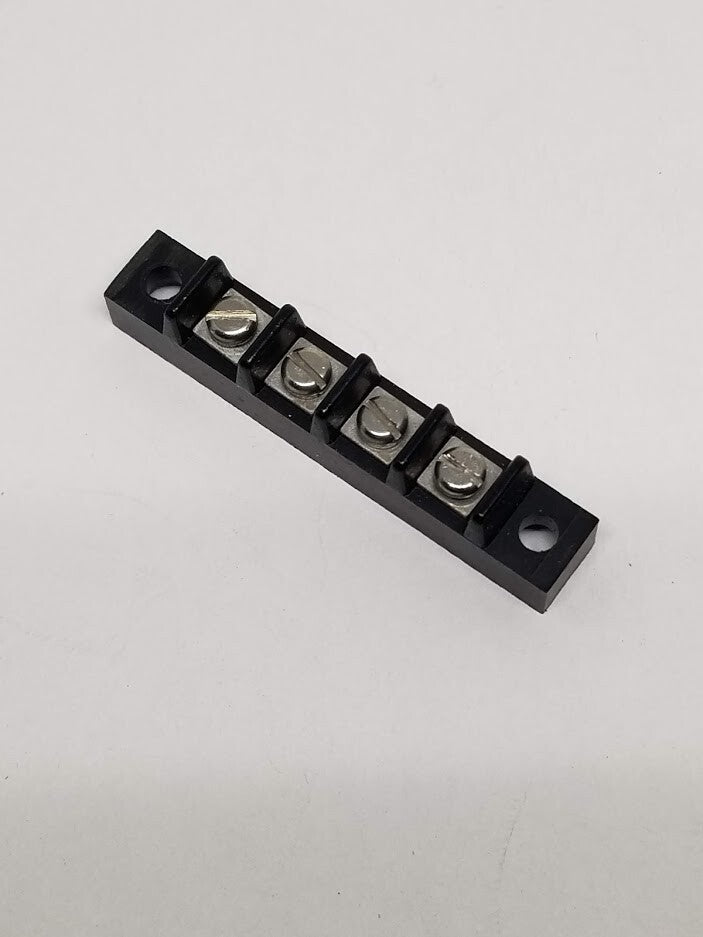Lot of 4 - TRW CINCH - 4-173 - 4 Position Barrier Strip / Block, 10Amp