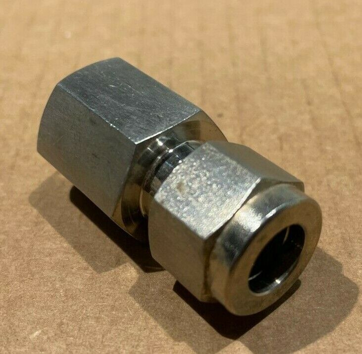 SYNC-LOK 6FC4 Female Connector 3/8" Tube OD x 1/4" FNPT Fitting (Lot of 4)