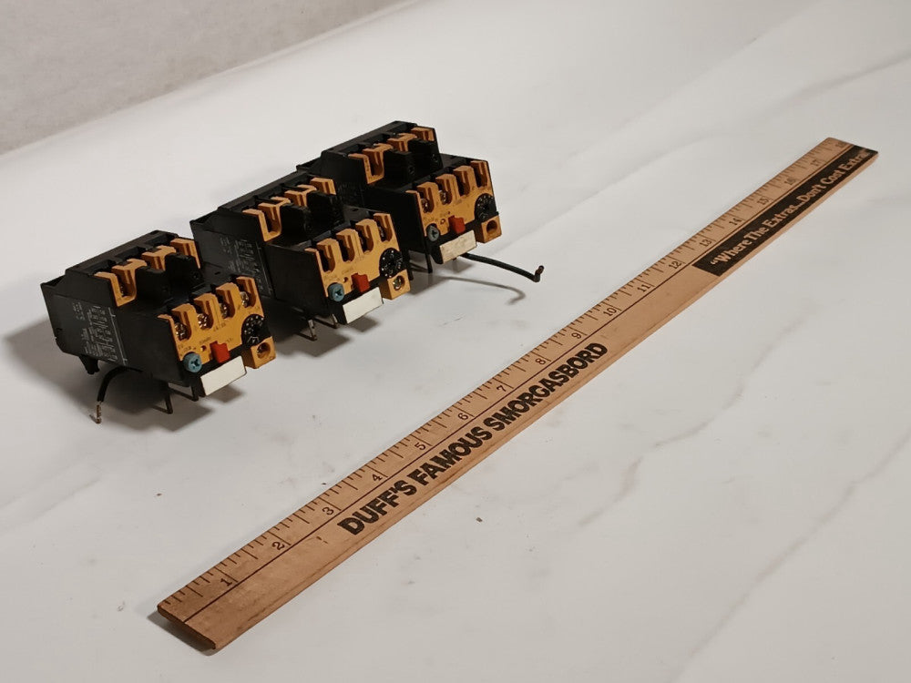 (3) Allen Bradley 193-BSA70 Ser. B 0.4-0.6 Amp Overload Relay 193-BSA 70 B