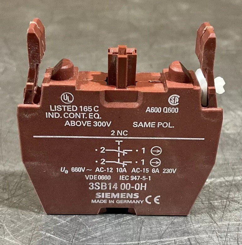 SIEMENS 3SB14 00-0H Contact Block, NOS Surplus No Original Box