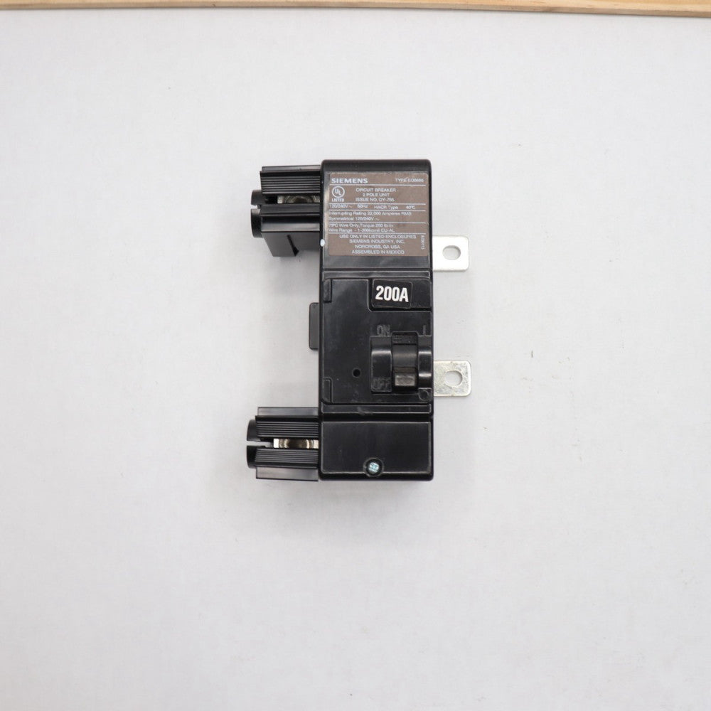 Siemens Main Circuit Breaker Bolt On Mount Black 200A 120/240VAC EQ8695