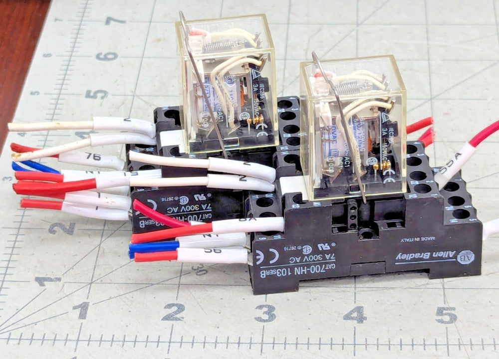 2 Pack MY4N Omron Relay & 700-HN103 Allen Bradley Socket WORKING PULL [Z3B7]#19