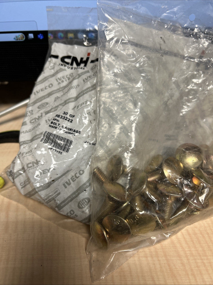 9833222 - Carriage Bolt CNH/NEW HOLLAND (30 PCS/LOT)