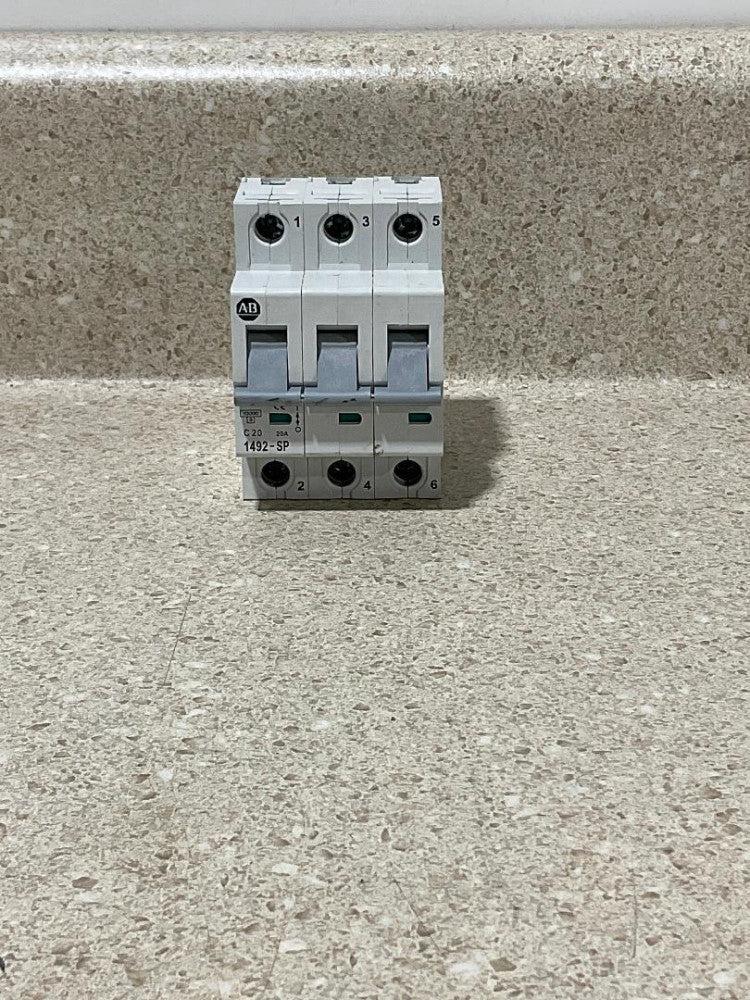 Allen Bradley 1492-SP3C200 NEW