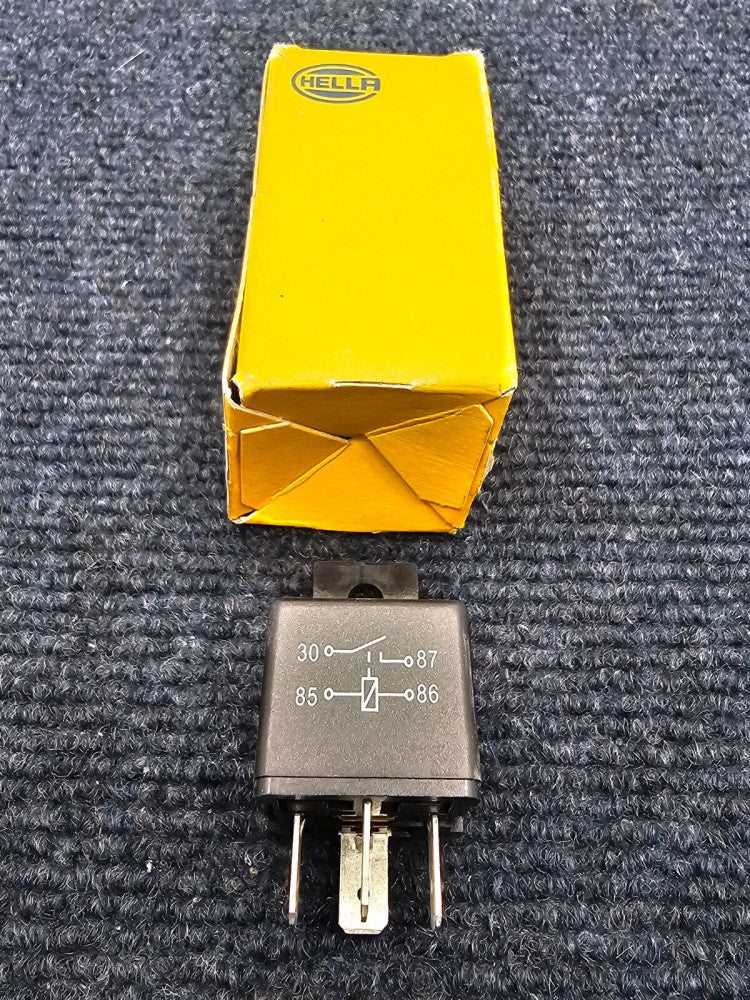 (QTY 2) HELLA 4RA 965 400-001 Main Current Relay 12V 30A SPST BKT Black