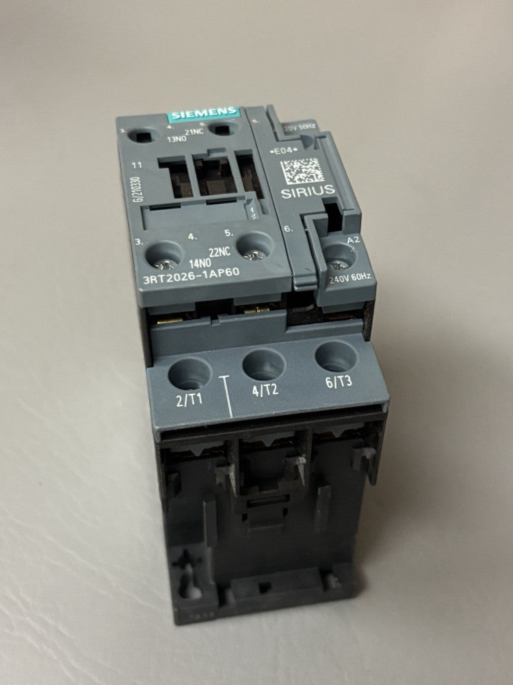 Unused SIEMENS POWER CONTACTOR 3RT2026-1AP60