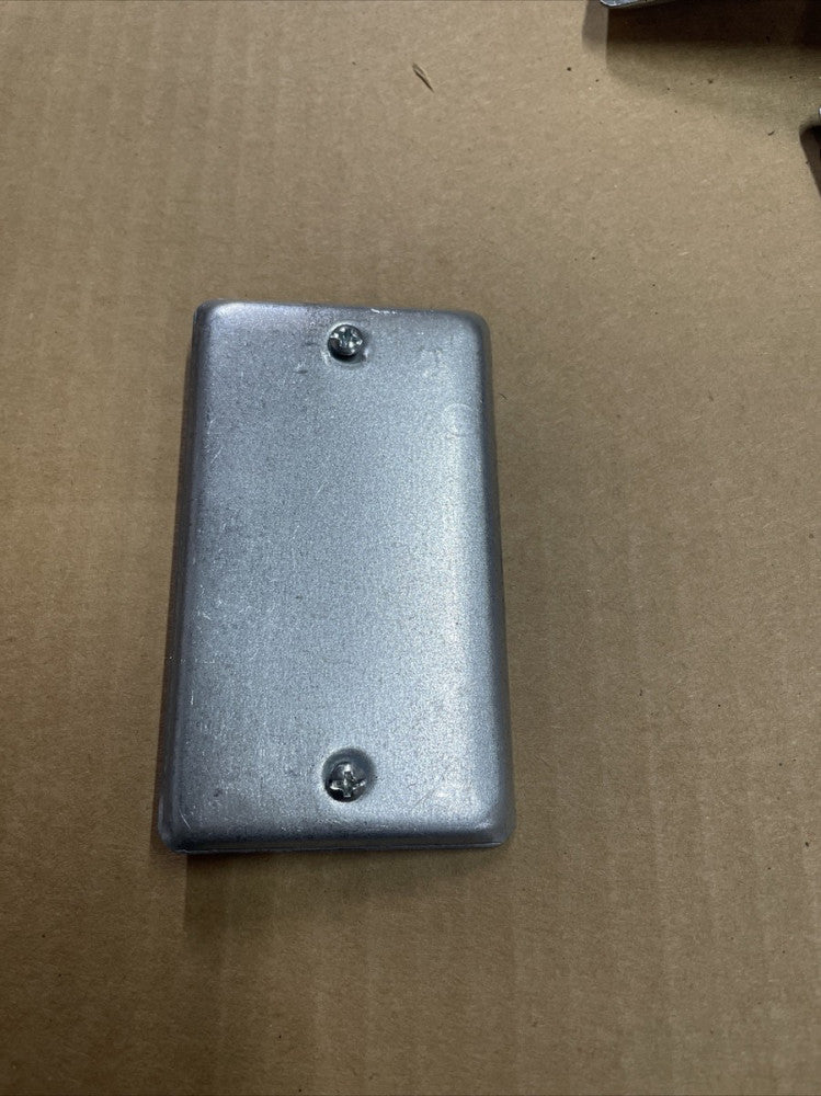 1) New No Box! Eaton TP60 665347 Utility Box Cover FREE EXPEDITED SHIPPING