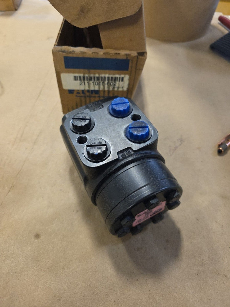 New OEM Char-Lynn 211-1010-002 / Eaton 211-1010-002