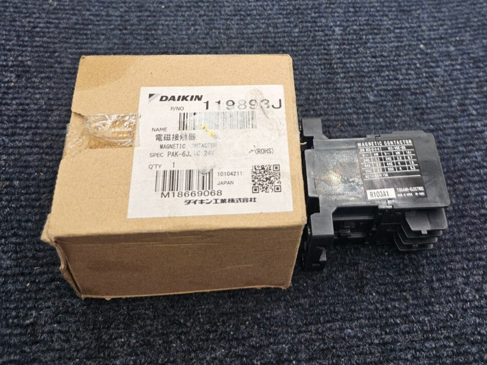 Daikin 119893J Magnetic Contactor 24V R103A1 PAK-6J31C