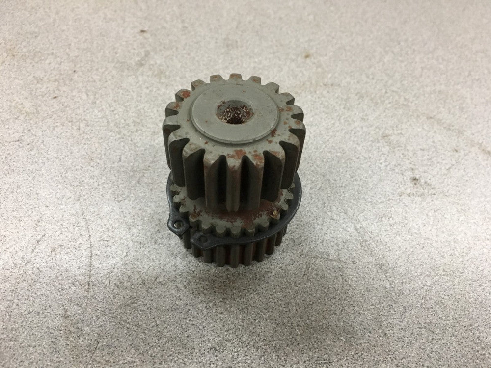 NEW NO BOX REXNORD MRC 4.67 PLANETARY SPEED REDUCER SUN GEAR MRC100018A