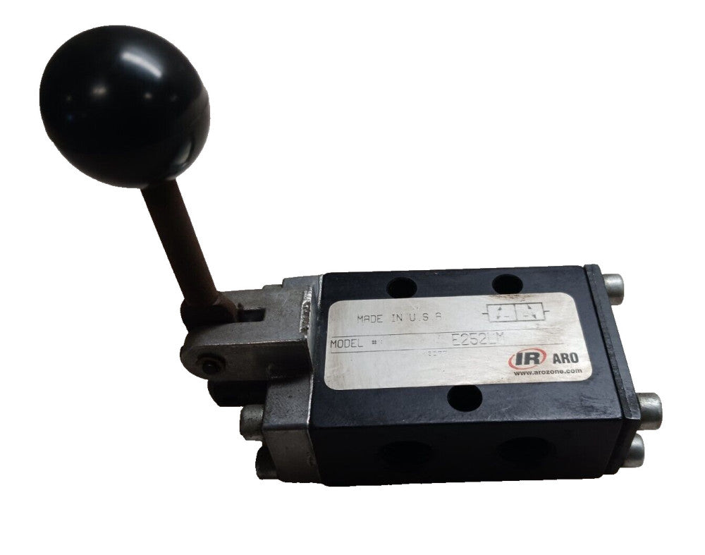 NEW INGERSOLL RAND ARO E252LM MANUAL AIR CONTROL VALVE 3-WAY 1/4" NPT