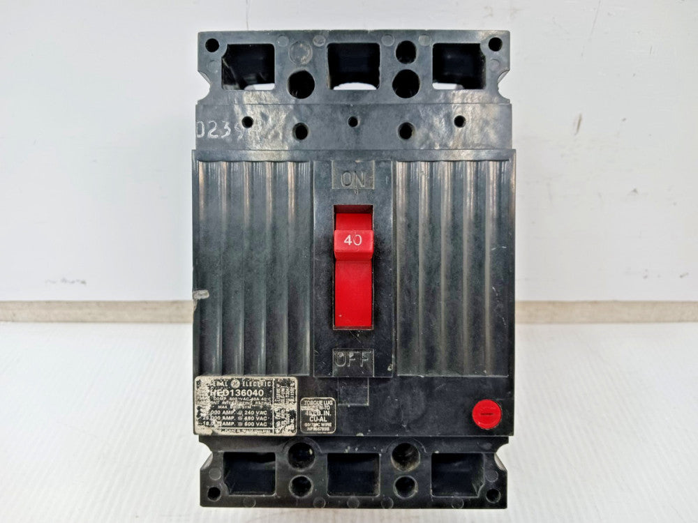 GE General Electric 40 Amp Circuit Breaker 3 Pole 600 VAC 25kA THED136040