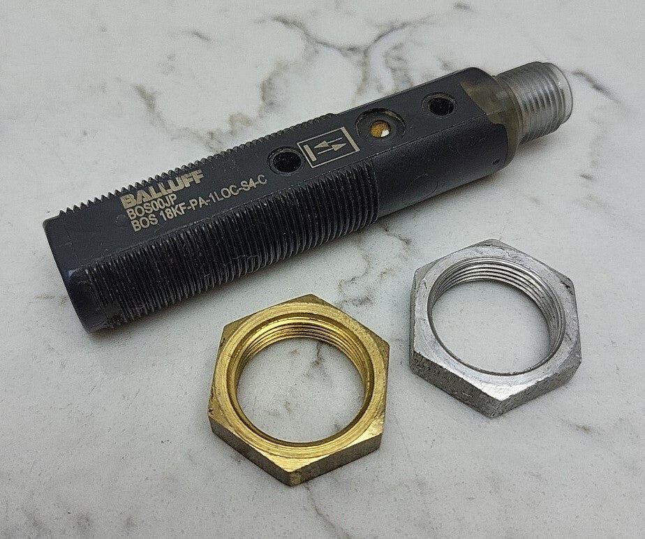 Balluff BOS00JP Photoelectric Sensor BOS 18KF-PA-1LOC-S4-C 