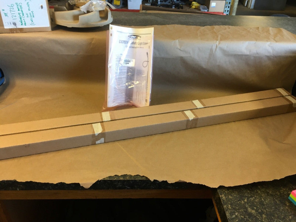 Banner SLSR14-900Q8 & SLSE14-900Q8 EZ Screen Safety Light Curtain  (NEW) (KB)