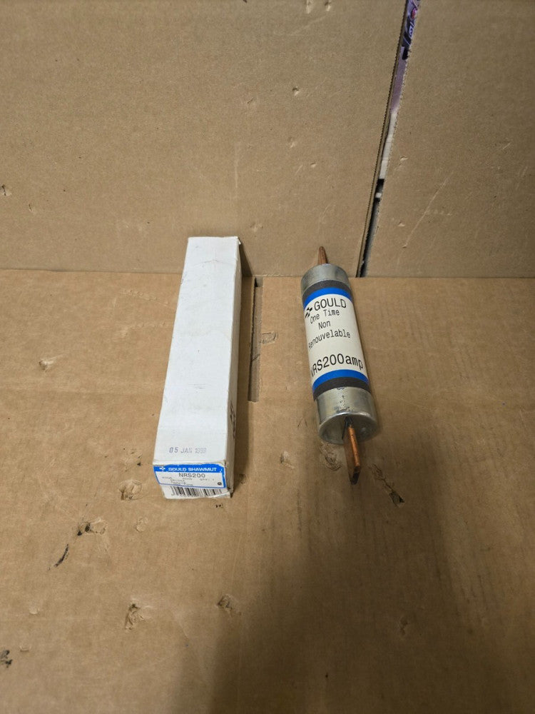 GOULD SHAWMUT NRS200 ONE TIME NON RENOUVELABLE FUSE,200AMP,NEW IN BOX!MAKE OFFER