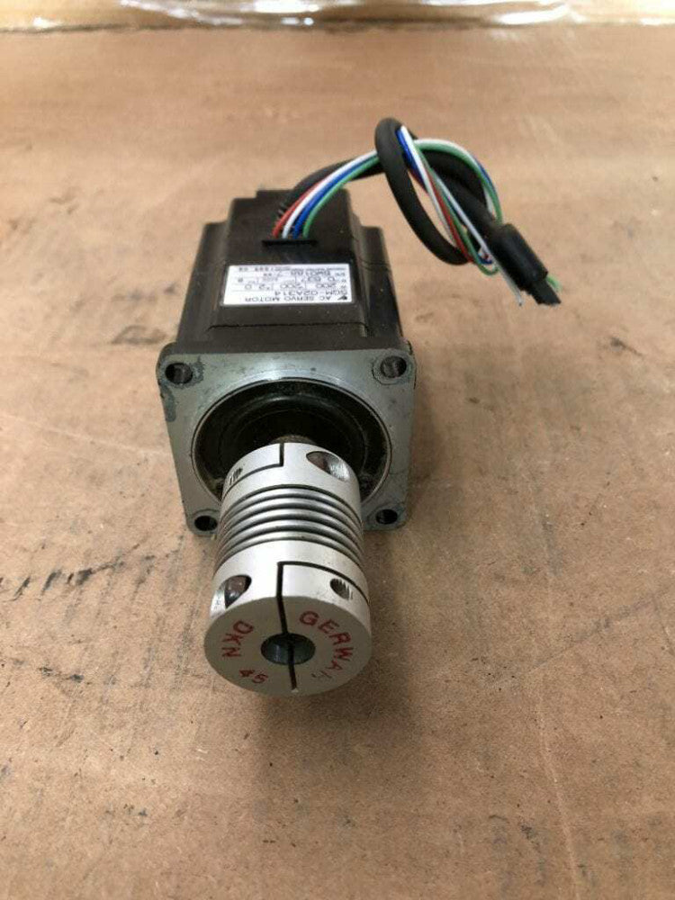 Yaskawa SGM-02A314 AC Servo Motor 200W 200V 2A 3000RPM