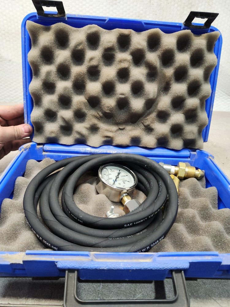 NEW IN BOX SAE HYDRAULIC HOSE ASSEMBLY W/PRESSURE GAGUGE 1/4'' 100R17 3045PSI