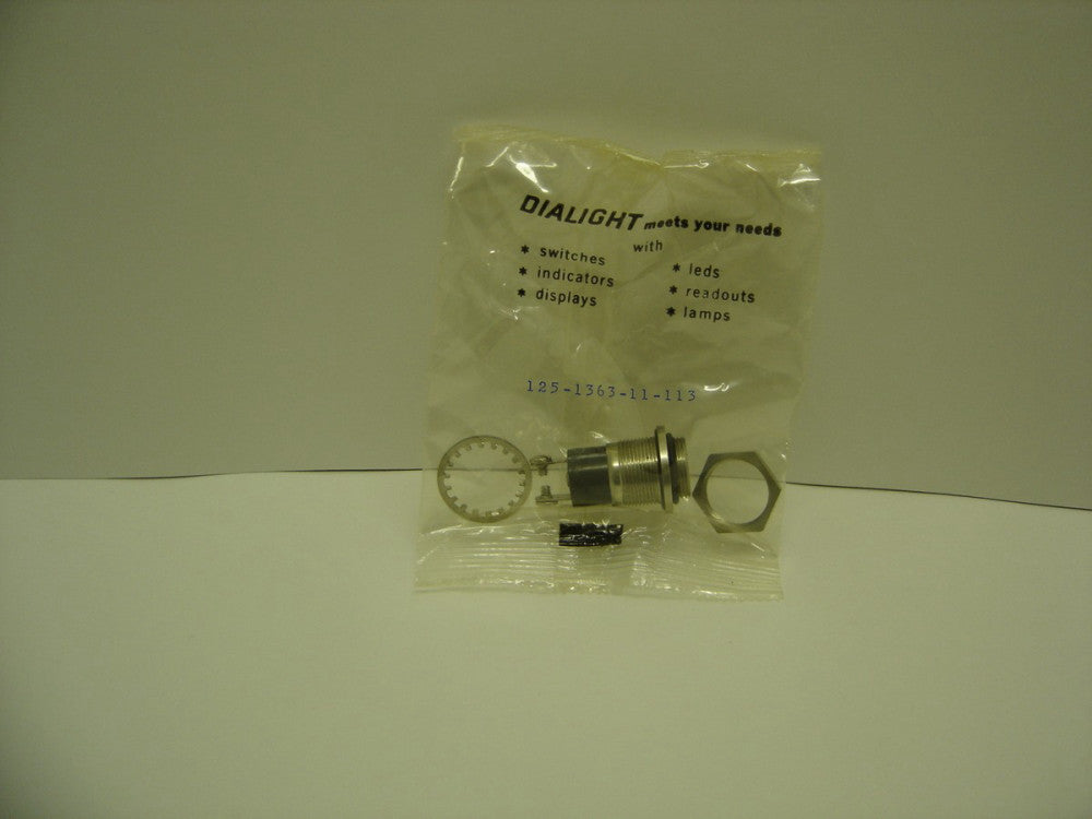 DIALIGHT/DIALCO 125-1363-11-113 LAMP HOLDER 125 SER OIL TIGHT PANEL MOUNT NIB