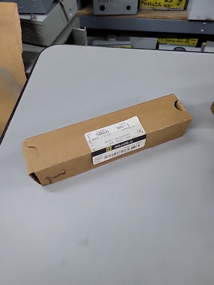 New! SQUARE D 9066RA1 External Rest Mechanism Ser B