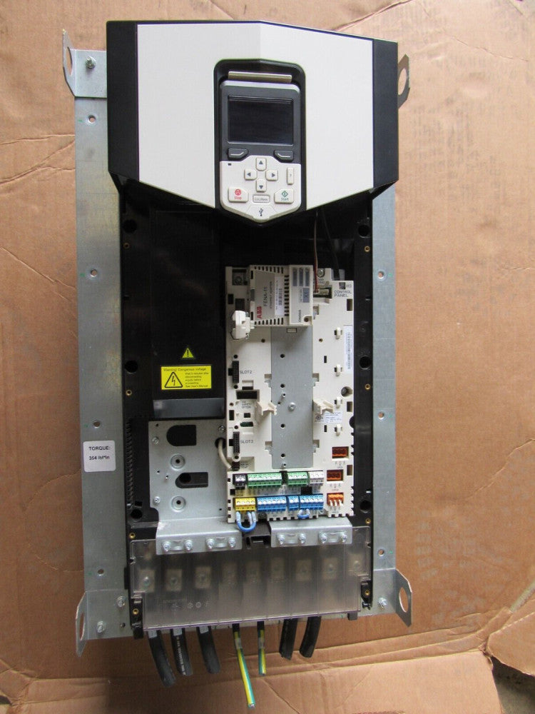ABB INVERTER DRIVE ACS880-01-180A-5+D150+P940 110KW 150HP XLNT TAKEOUT NO LID !!